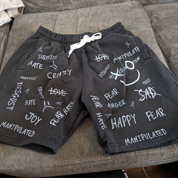 Mixed Emotion Sweat Shorts - Picture 2 of 4